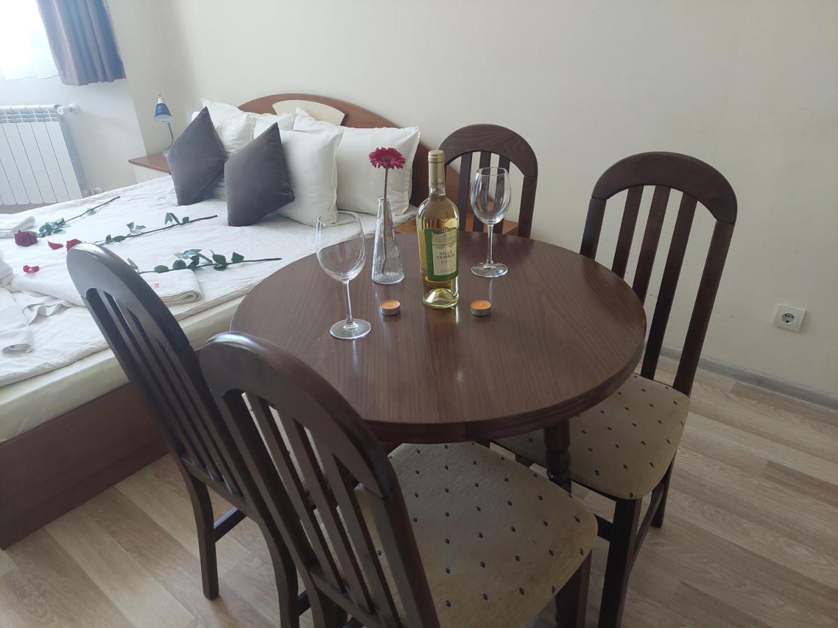 Хотел Флора Private Studio All Seasons Borovets Exteriör bild